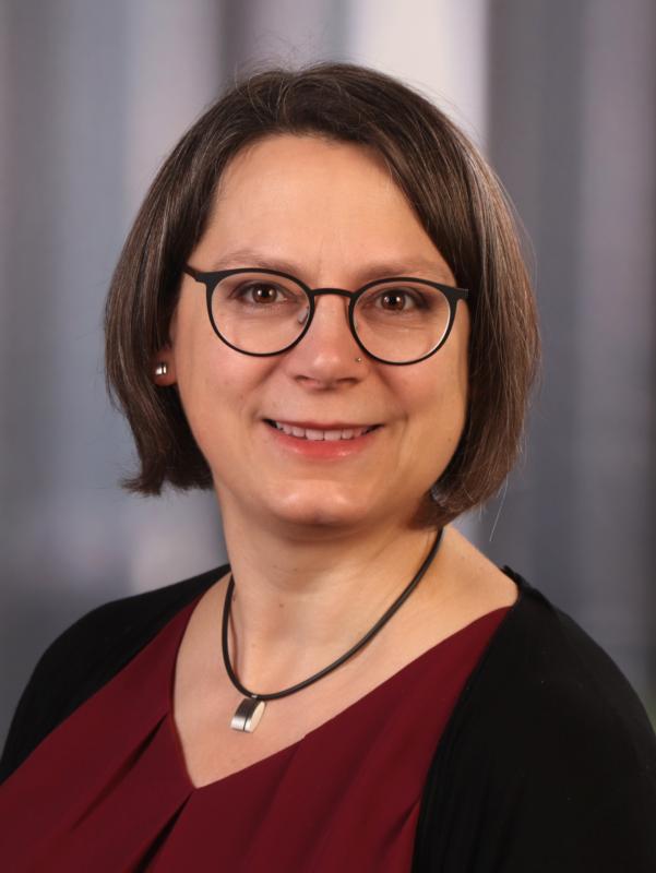 Dr. Silke Faber, StD'
